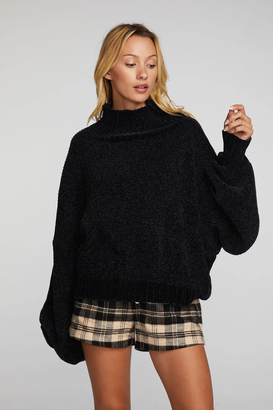 Women Chaser Brand Chenille Sweater Knit Turtleneck