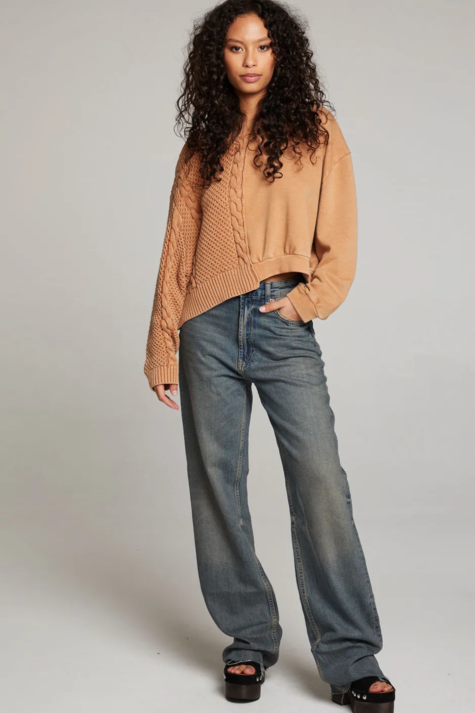 Women Chaser Brand Cloud Toffee Pullover