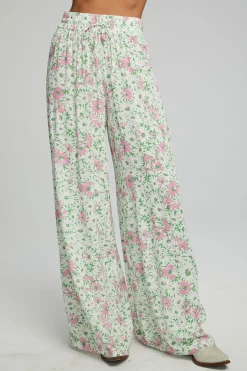 Women Chaser Brand Hudson Joggers - Grass Daisy Floral