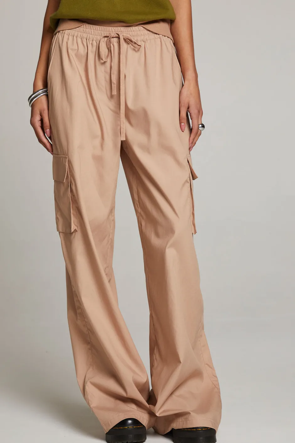 Women Chaser Brand Iris Warm Taupe Trouser
