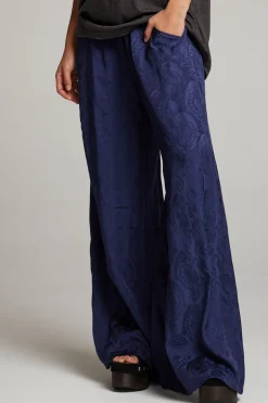 Women Chaser Brand Journey Sapphire Pant