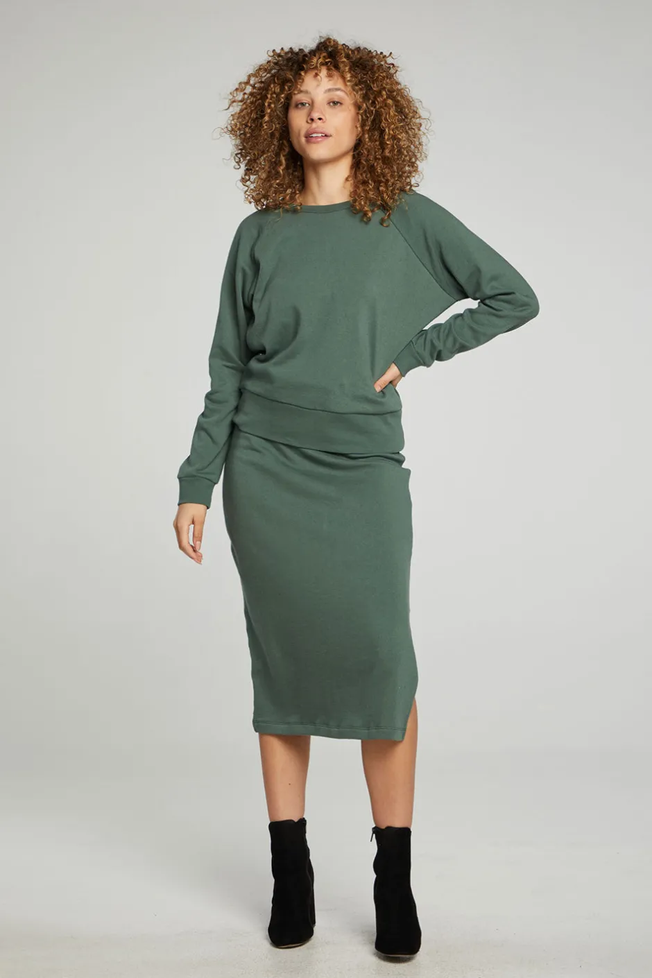 Women Chaser Brand Long Sleeve Crew Neck Raglan Pullover
