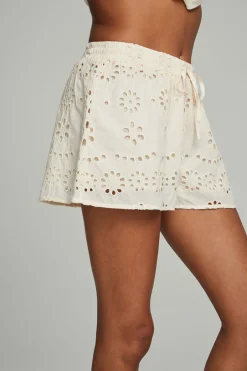 Women Chaser Brand Paseo Shorts - Gardenia