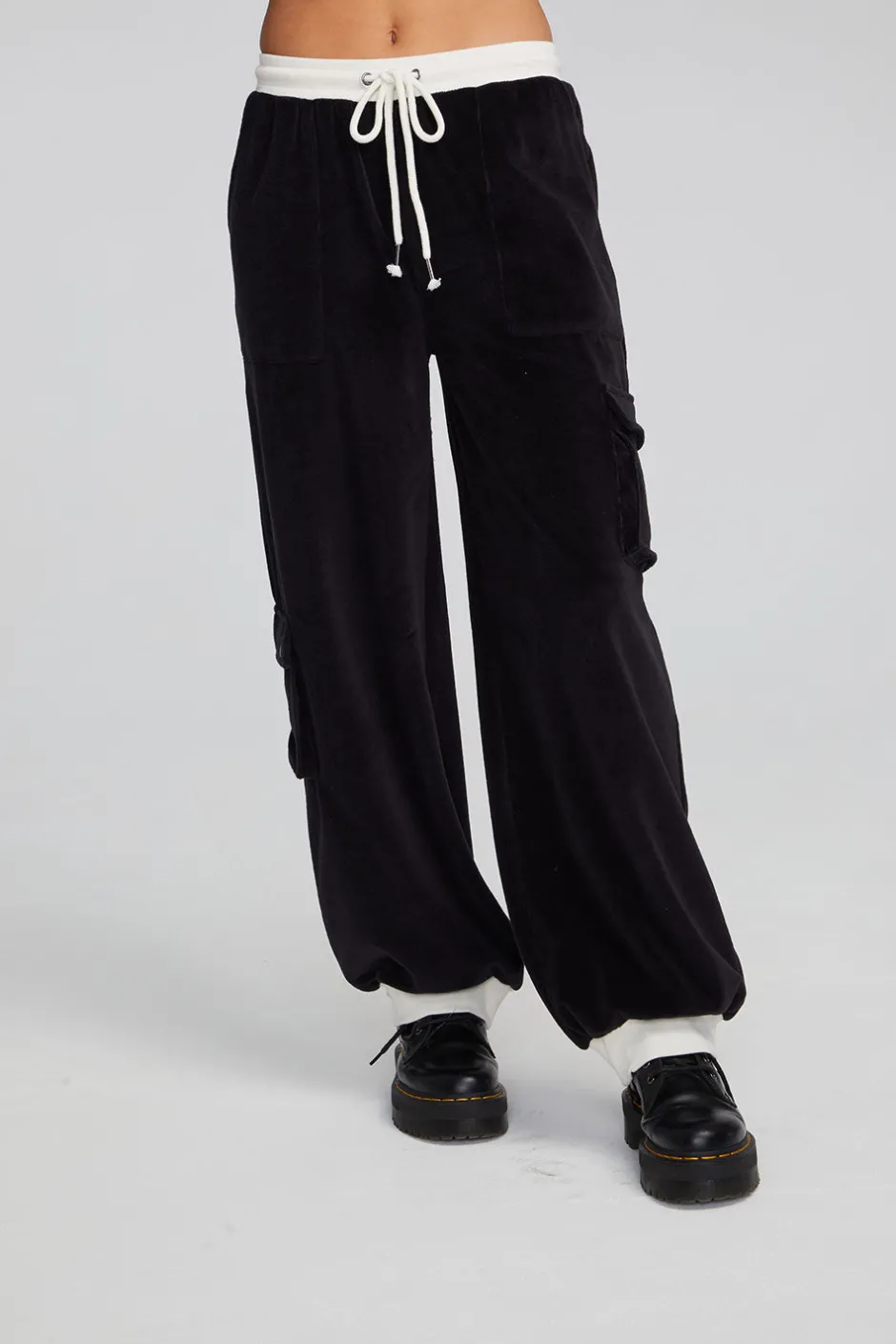Women Chaser Brand Raquel Shadow Black Joggers