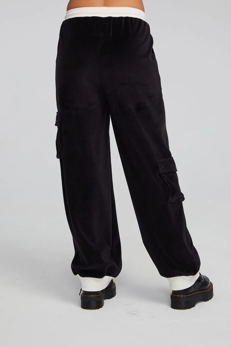 Women Chaser Brand Raquel Shadow Black Joggers