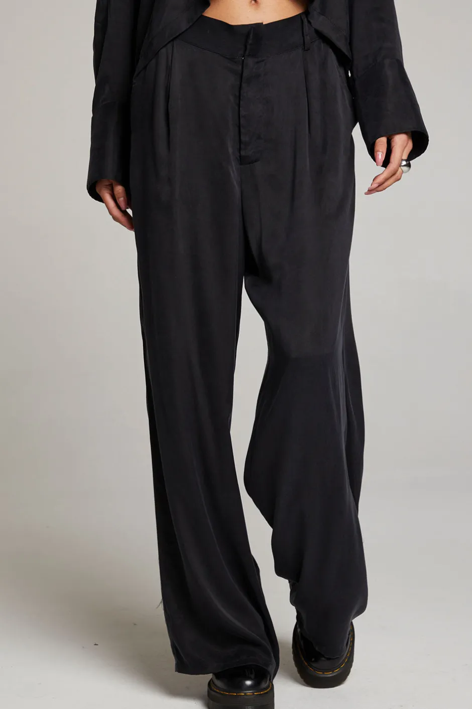 Women Chaser Brand Roy Licorice Trouser