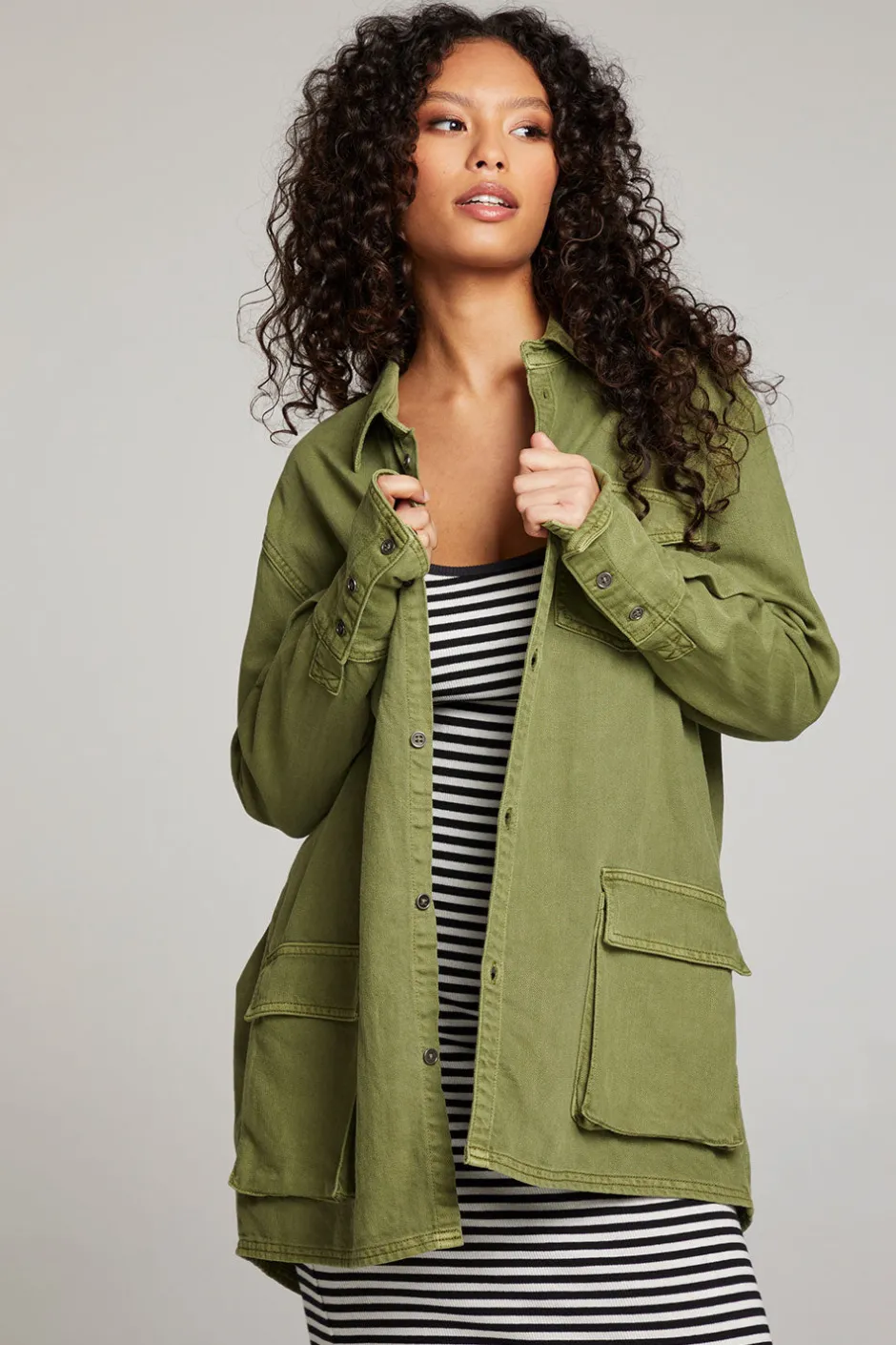 Women Chaser Brand Sweet Pea Sphagnum Button Up