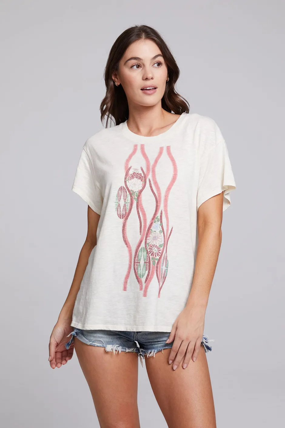 Women Chaser Brand Vintage Wallpaper Crew Neck Tee